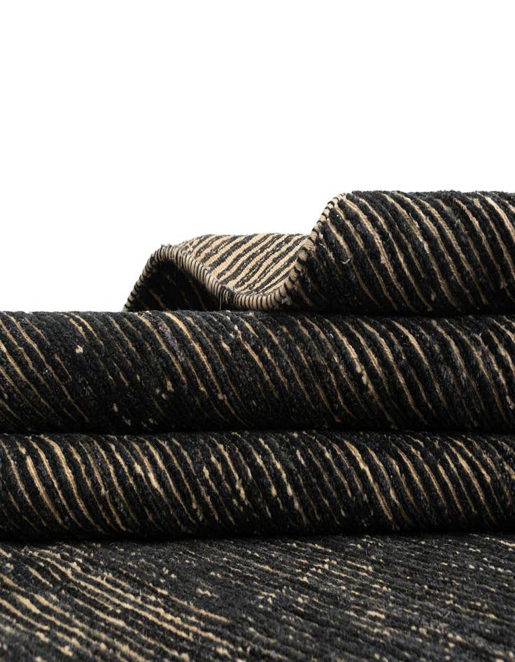 Detail image of 6' x 10' Juma Wool Rug