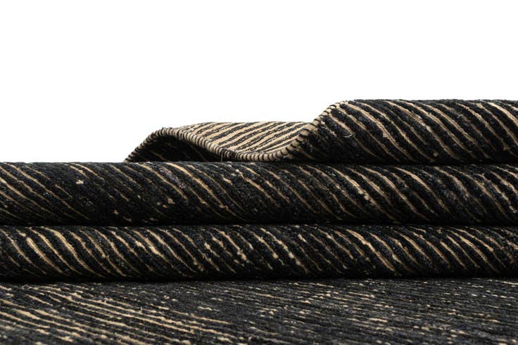 Detail image of 6' x 10' Juma Wool Rug