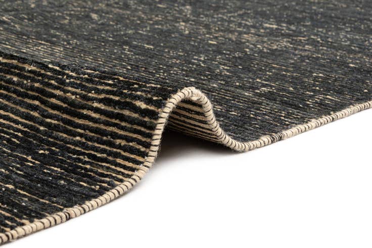 Detail image of 6' x 10' Juma Wool Rug