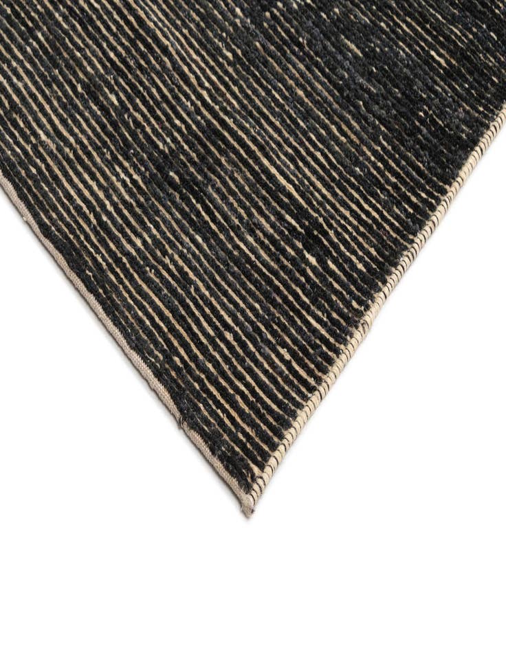 Detail image of 6' x 10' Juma Wool Rug