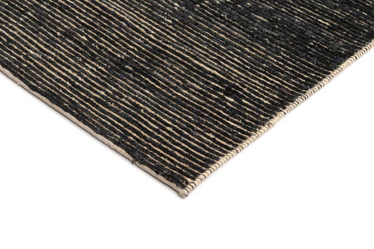 Detail image of 6' x 10' Juma Wool Rug