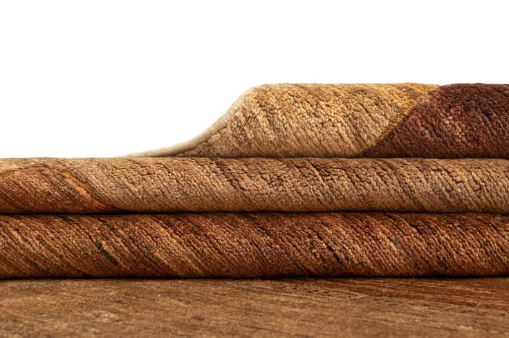 Detail image of 6' 7 x 9' 6 Juma Wool Rug