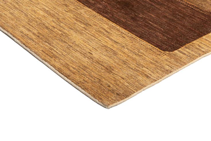 Detail image of 6' 7 x 9' 6 Juma Wool Rug