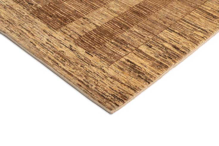 Detail image of 6' 6 x 9' 9 Juma Wool Rug