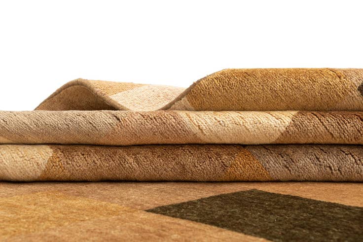 Detail image of 6' 8 x 9' 4 Juma Wool Rug