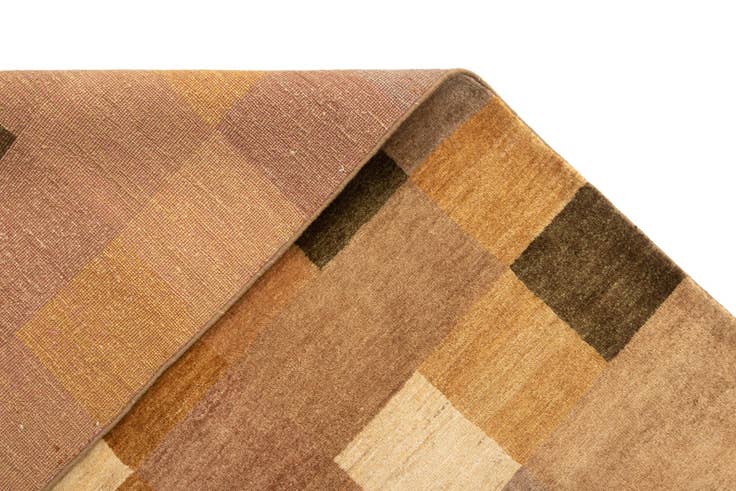 Detail image of 6' 8 x 9' 4 Juma Wool Rug