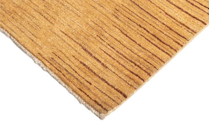 Detail image of 4' 7 x 6' 7 Juma Wool Rug