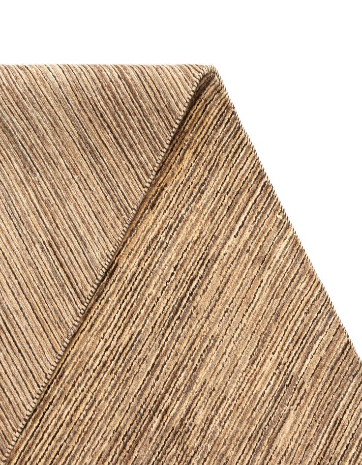 Detail image of 5' 5 x 8' Juma Wool Rug