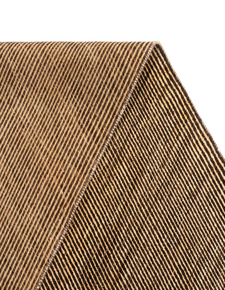 Detail image of 5' 5 x 7' 10 Juma Wool Rug