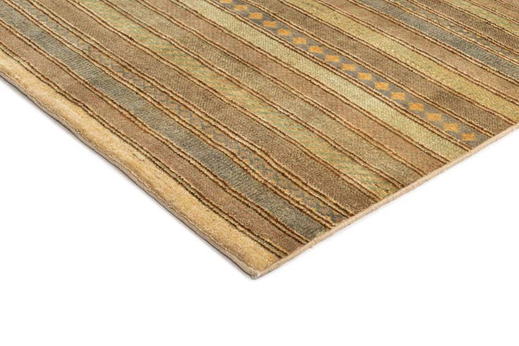 Detail image of 4' 6 x 6' 4 Juma Wool Rug