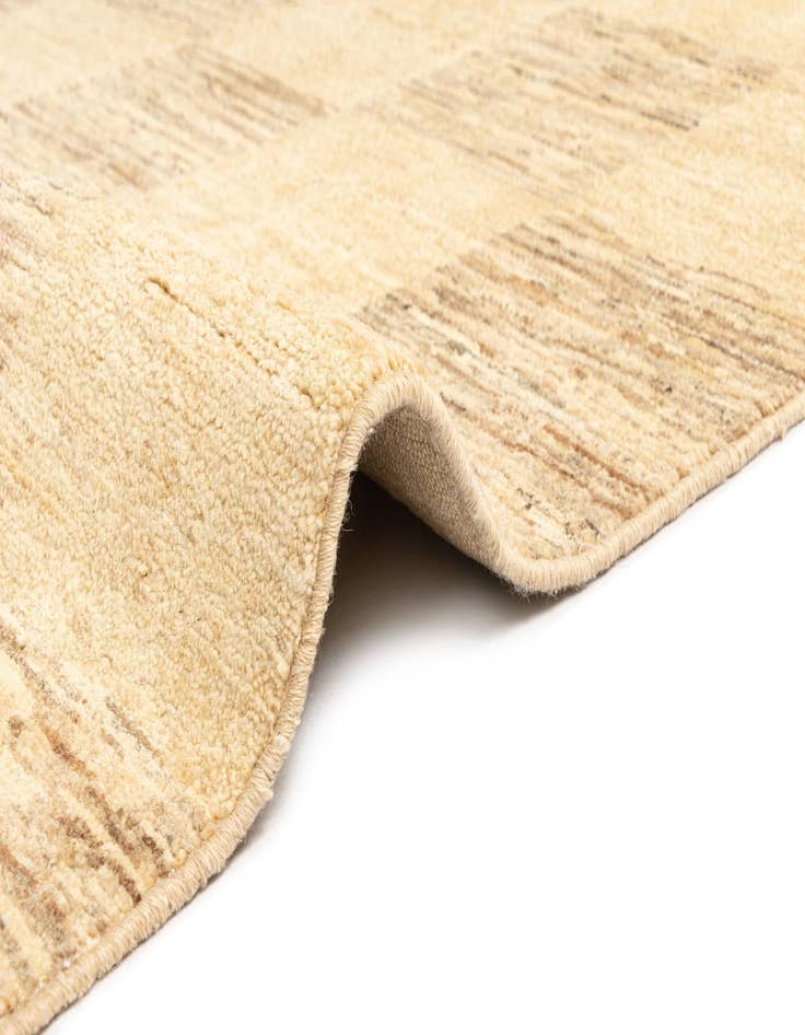 Detail image of 4' 6 x 6' 3 Juma Wool Rug