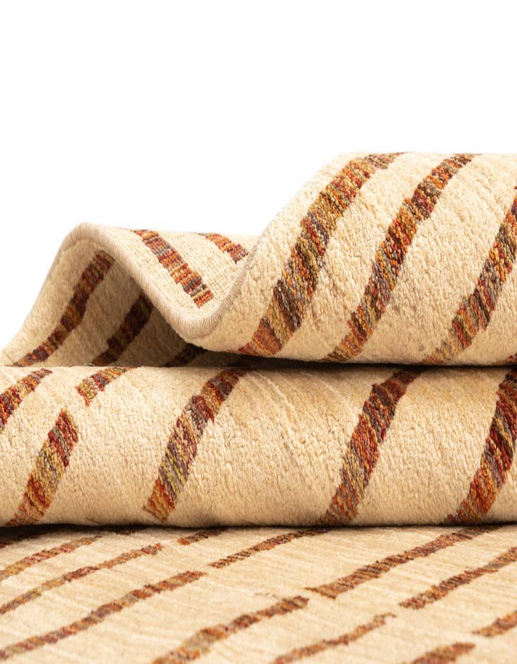 Detail image of 4' 6 x 6' 7 Juma Wool Rug