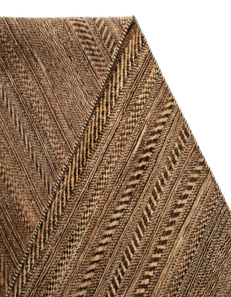 Detail image of 5' 7 x 8' Juma Wool Rug