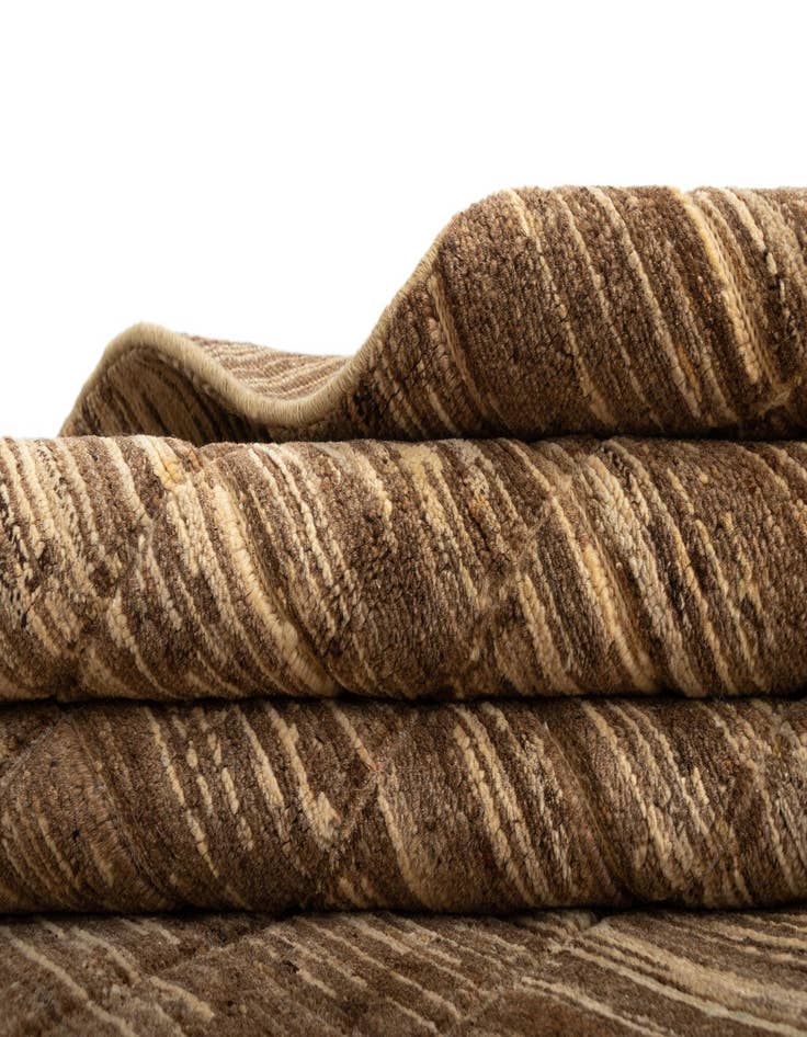 Detail image of 6' 8 x 9' 1 Juma Wool Rug