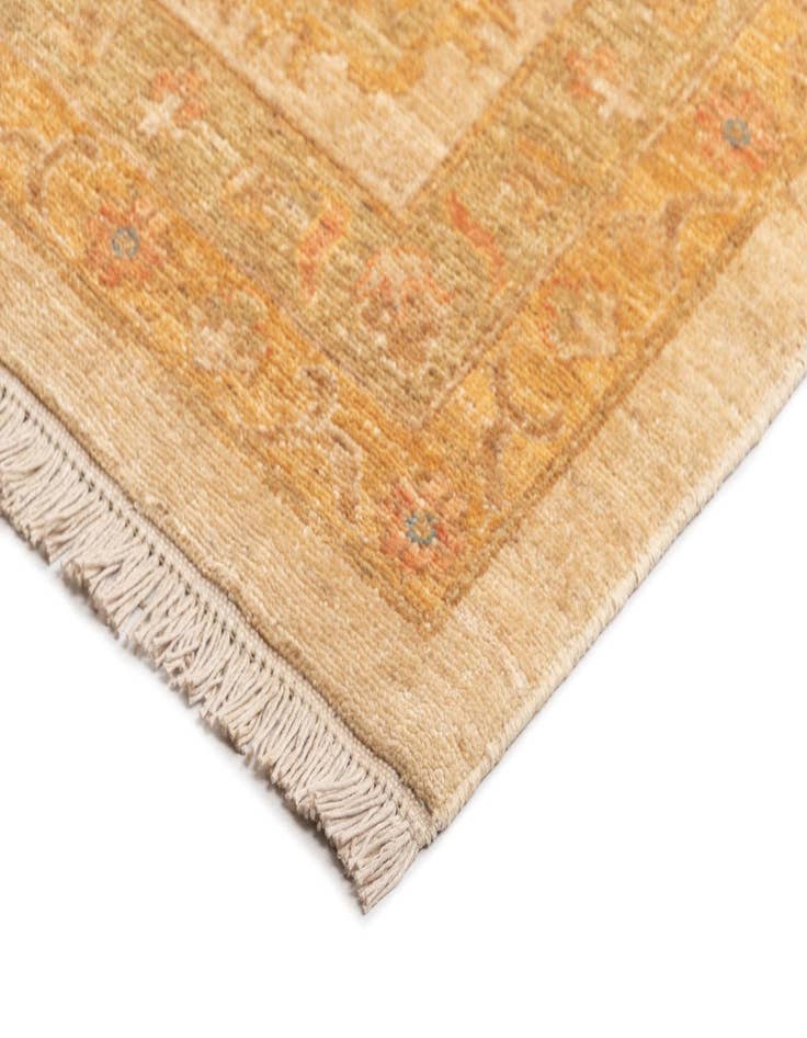 Detail image of 11' 11 x 17' 5 Kaizar Wool Rug