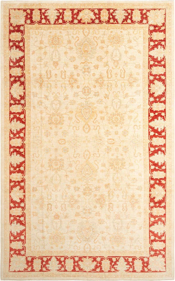 Detail image of 9' 10 x 15' 11 Kaizar Wool Rug