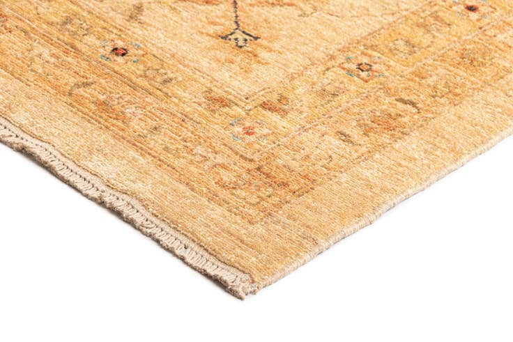 Detail image of 13' 2 x 19' 3 Kaizar Wool Rug