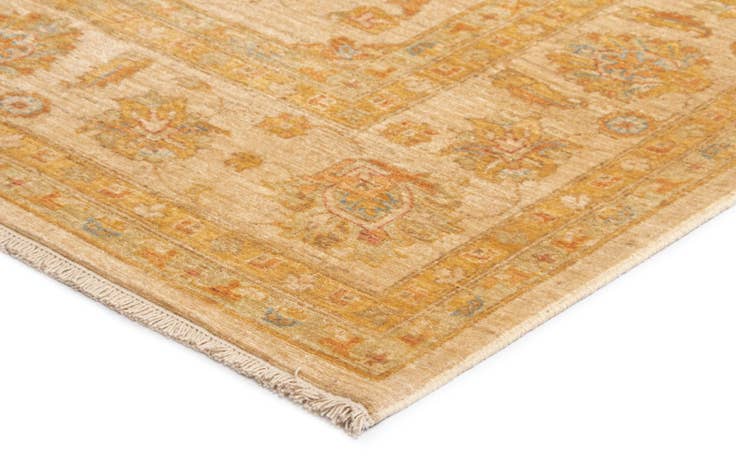 Detail image of 8' 5 x 9' 10 Kaizar Wool Rug