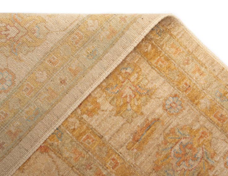 Detail image of 8' 5 x 9' 10 Kaizar Wool Rug