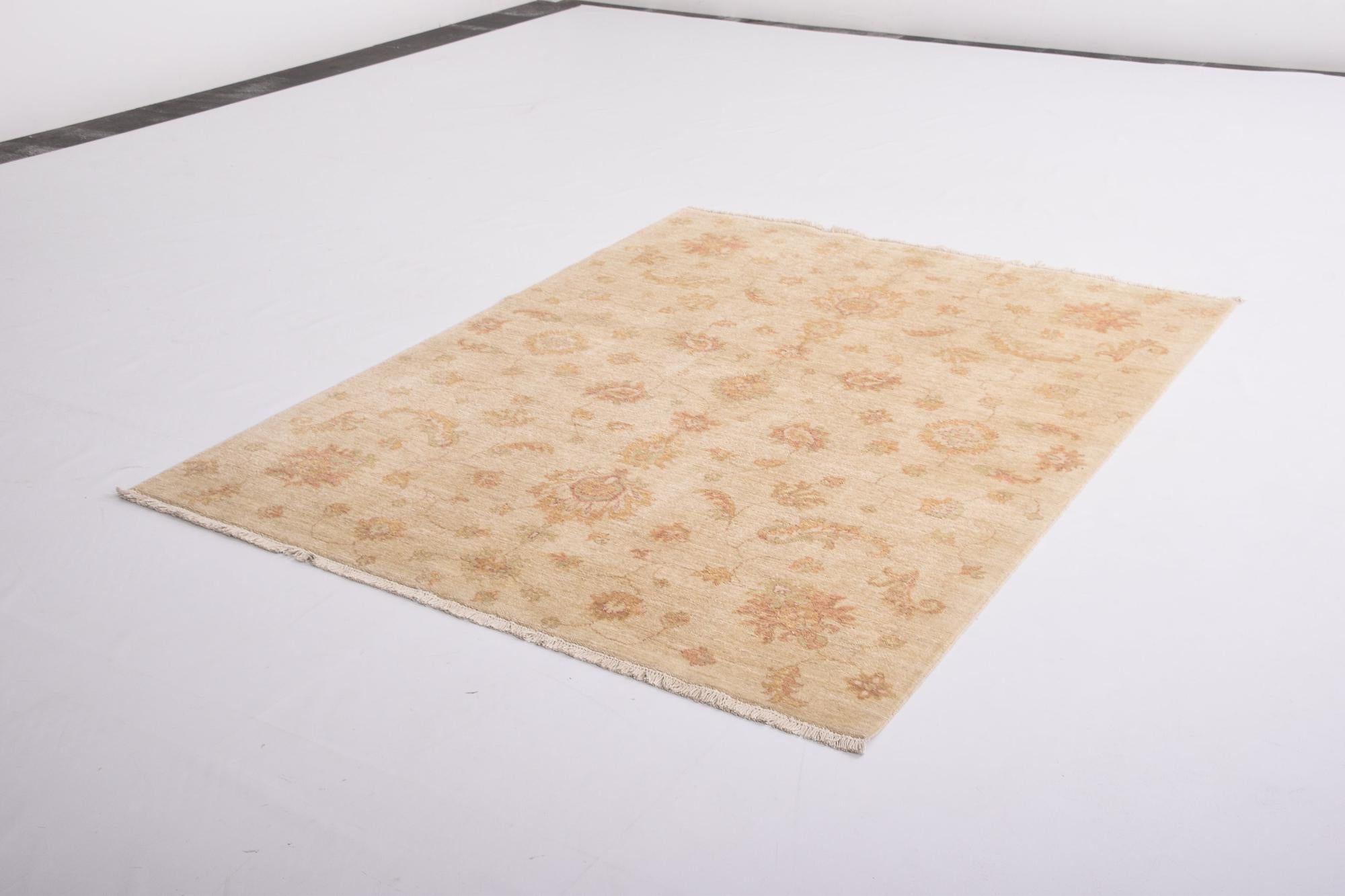 4' 11 x 6' 6 Kaizar Wool Rug