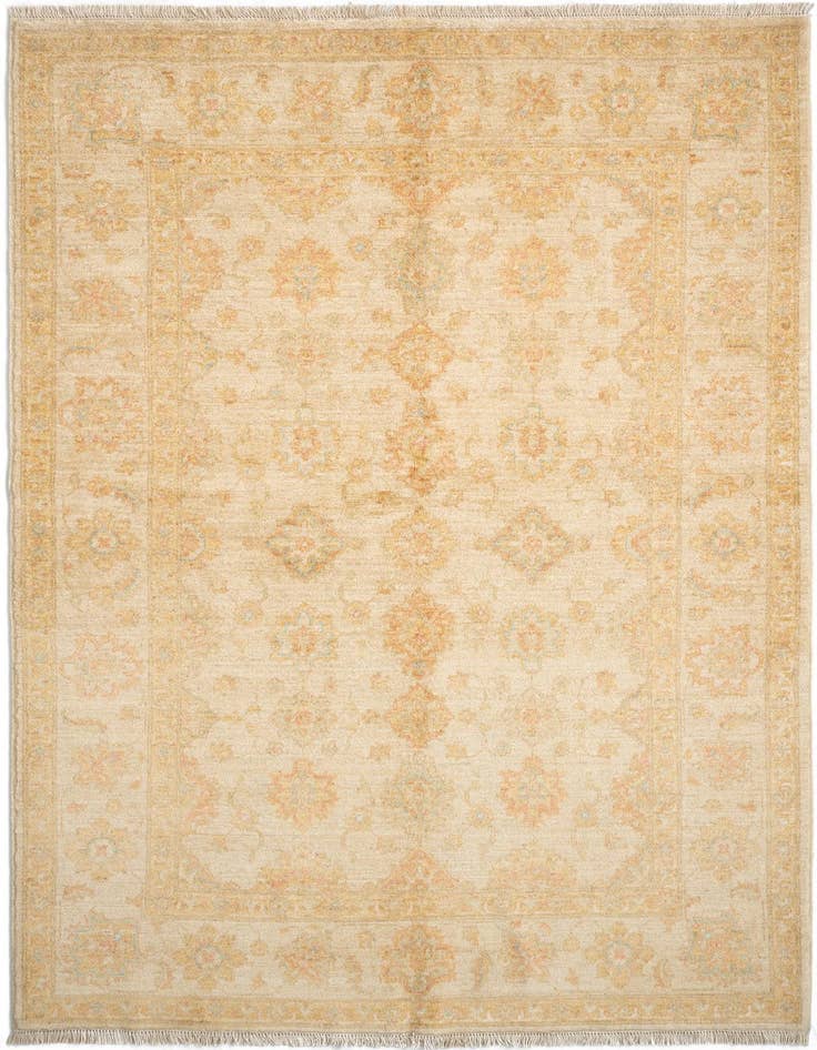 Detail image of 4' 10 x 7' Kaizar Wool Rug