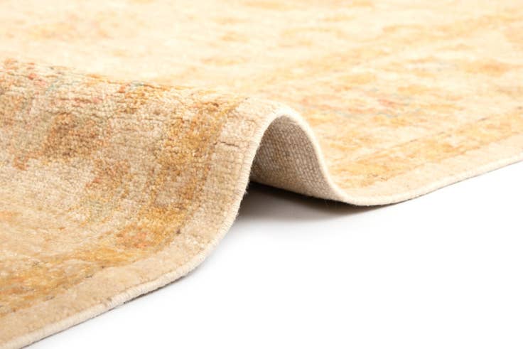 Detail image of 5' 3 x 6' 7 Kaizar Wool Rug