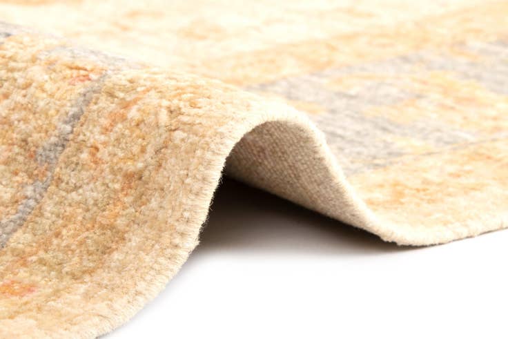 Detail image of 5' 1 x 6' 6 Kaizar Wool Rug