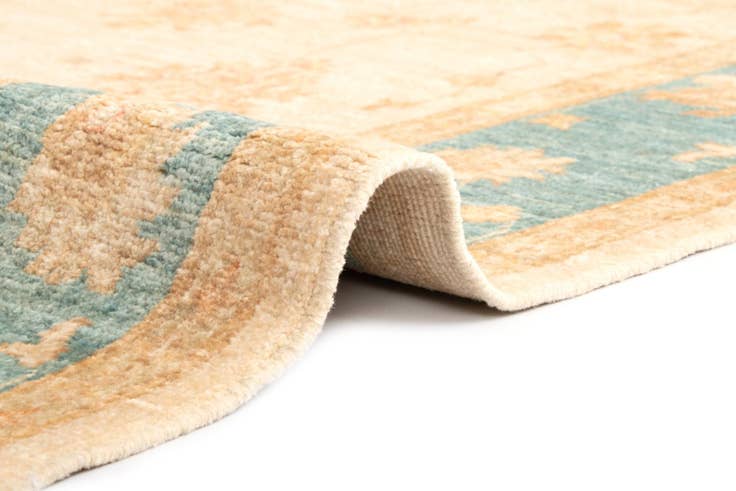 Detail image of 5' 2 x 7' 3 Kaizar Wool Rug