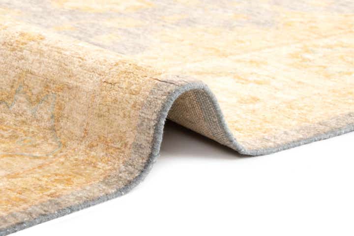 4' 11 x 6' 4 Kaizar Wool Rug