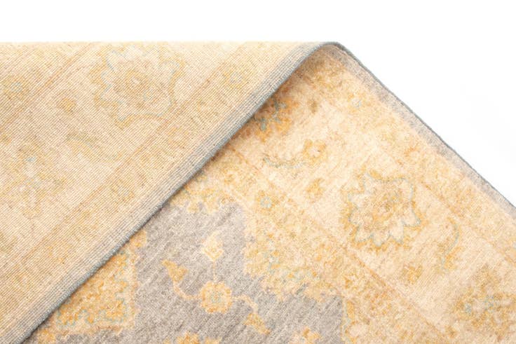 Detail image of 4' 11 x 6' 4 Kaizar Wool Rug