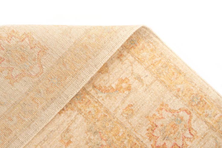 Detail image of 5' x 6' 9 Kaizar Wool Rug