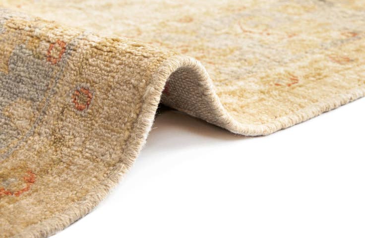 Detail image of 5' 6 x 7' 10 Kaizar Wool Rug