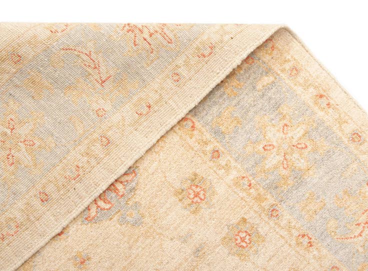 Detail image of 5' 6 x 7' 10 Kaizar Wool Rug