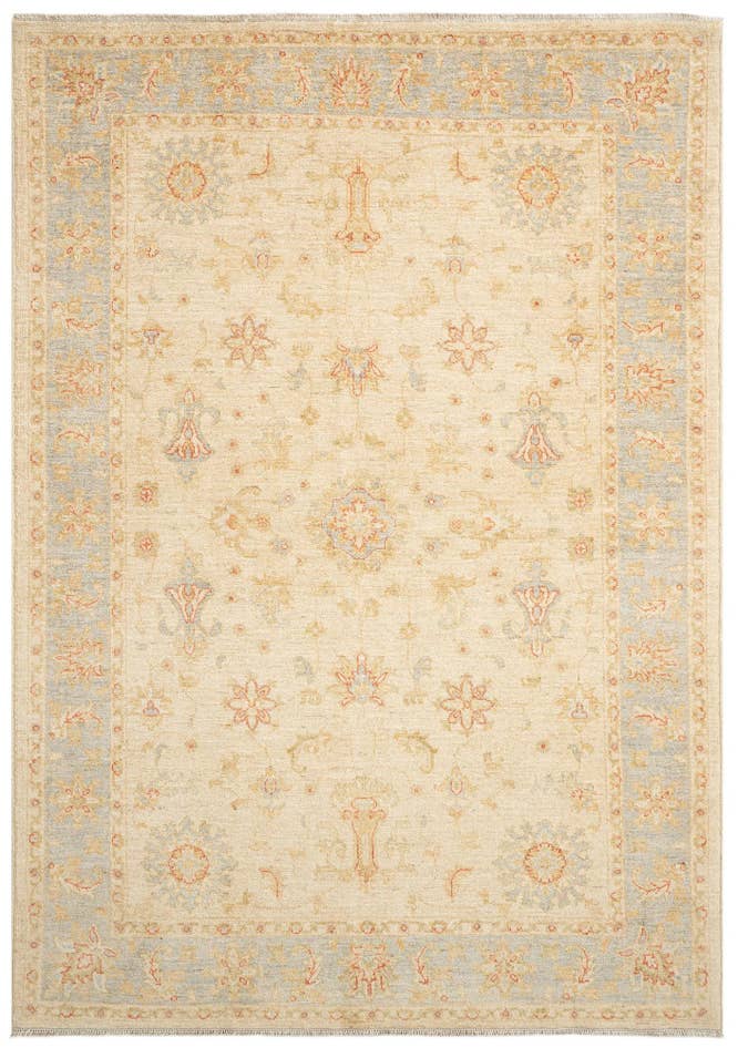 Detail image of 5' 6 x 7' 10 Kaizar Wool Rug