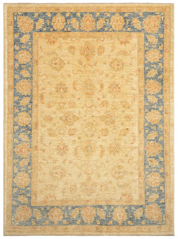 Detail image of 5' 8 x 7' 8 Kaizar Wool Rug