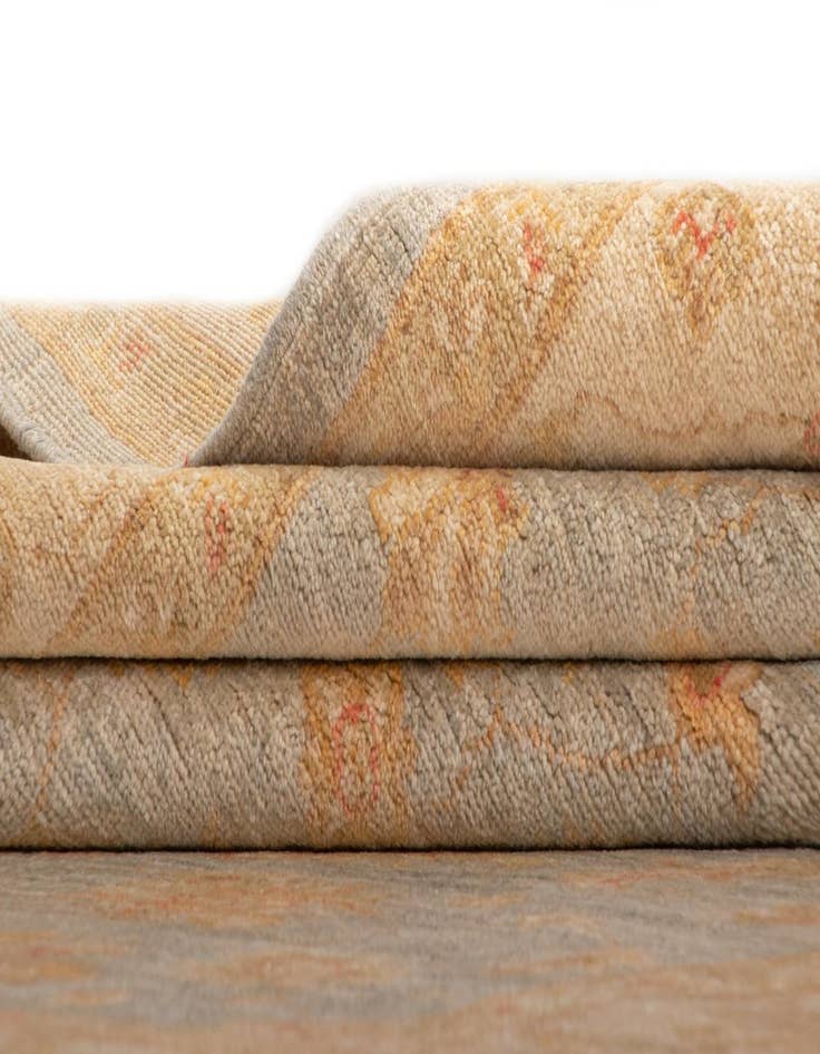 Detail image of 5' 9 x 8' Kaizar Wool Rug