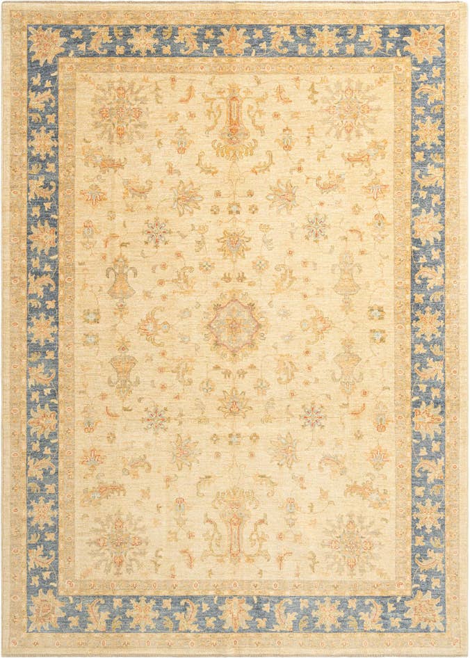 Detail image of 8' 3 x 11' 5 Kaizar Wool Rug