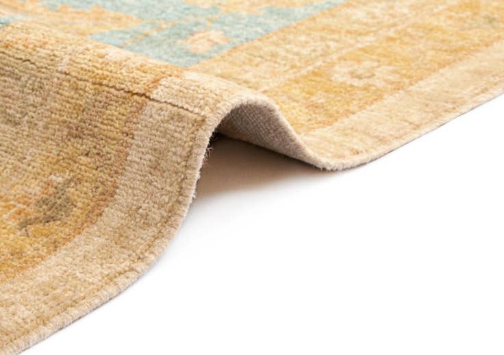 Detail image of 10' 1 x 13' 4 Kaizar Wool Rug