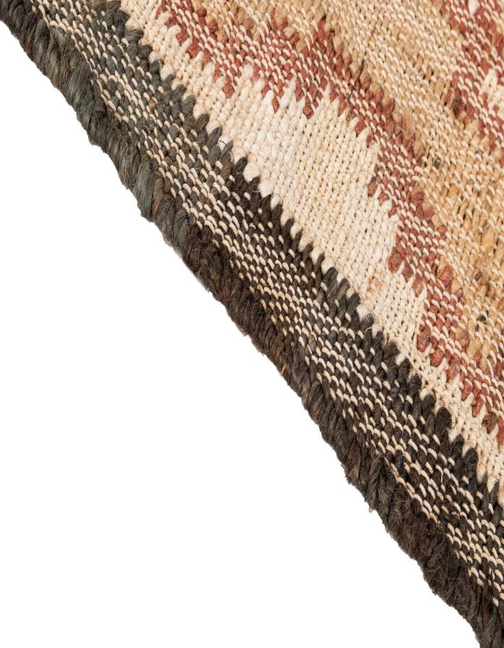 Detail image of 4' 4 x 6'  Hand Woven Kala Handwoven Jute Rug