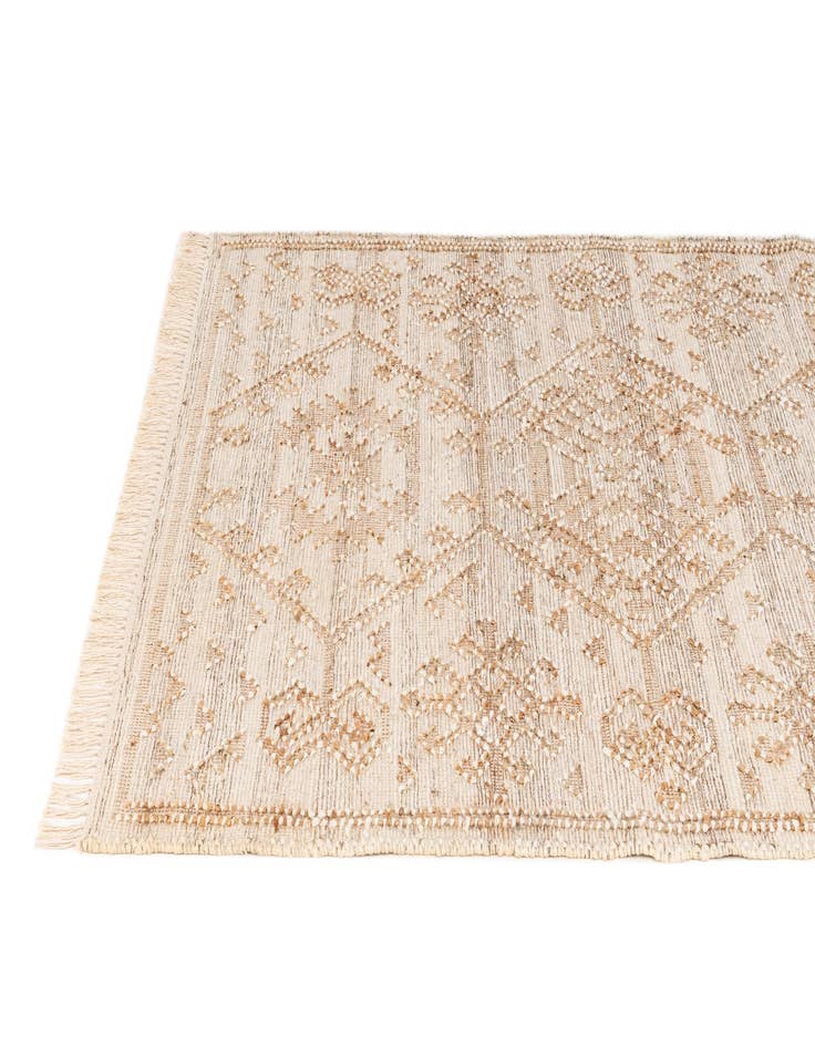 Detail image of 4' 2 x 5' 11  Hand Woven Kala Handwoven Jute Rug