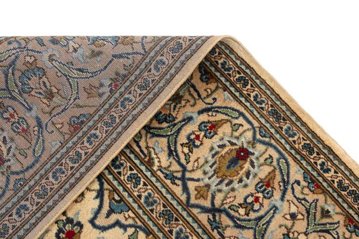 Detail image of 6' 7 x 10' 1 Kashan Rug