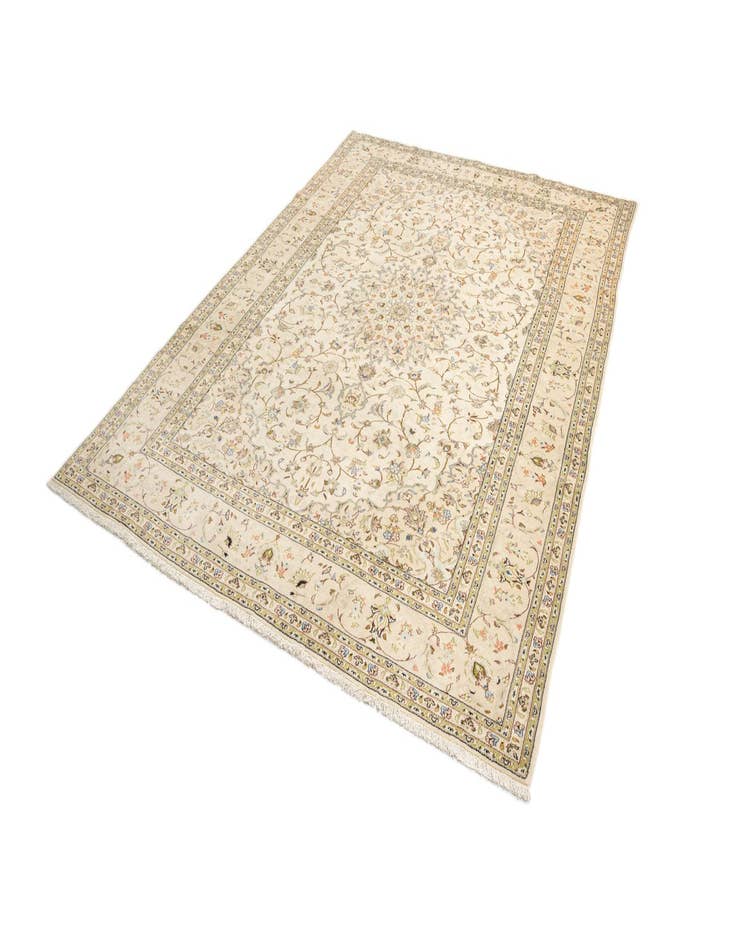 Detail image of 8' 2 x 10' 11 Kashan Wool Rug