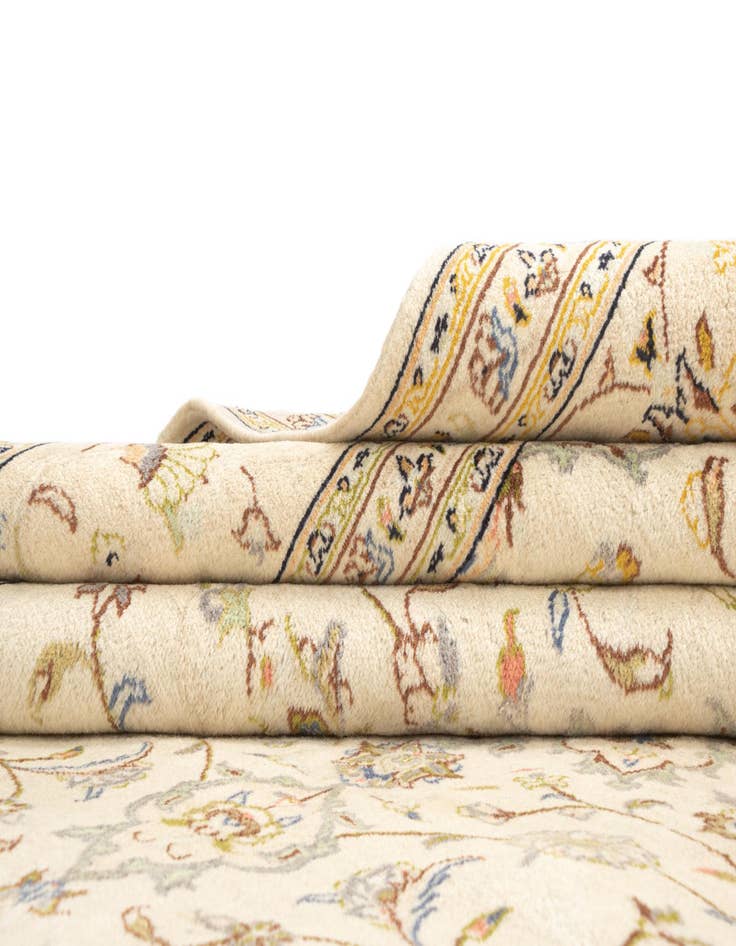 Detail image of 8' 2 x 10' 11 Kashan Wool Rug