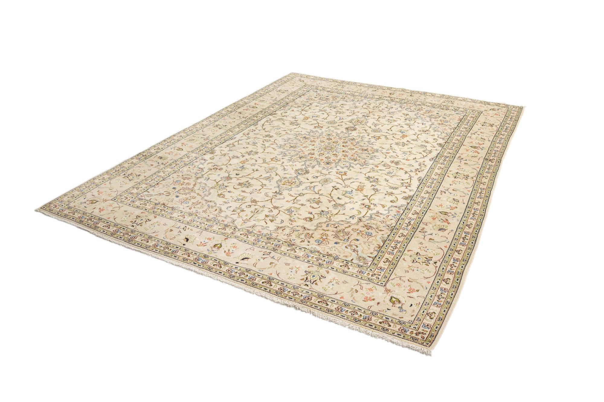 8' 6 x 11' 1 Kashan Wool Rug