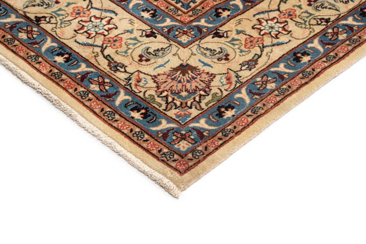 Detail image of 8' 2 x 11' 1 Kashan Wool Rug