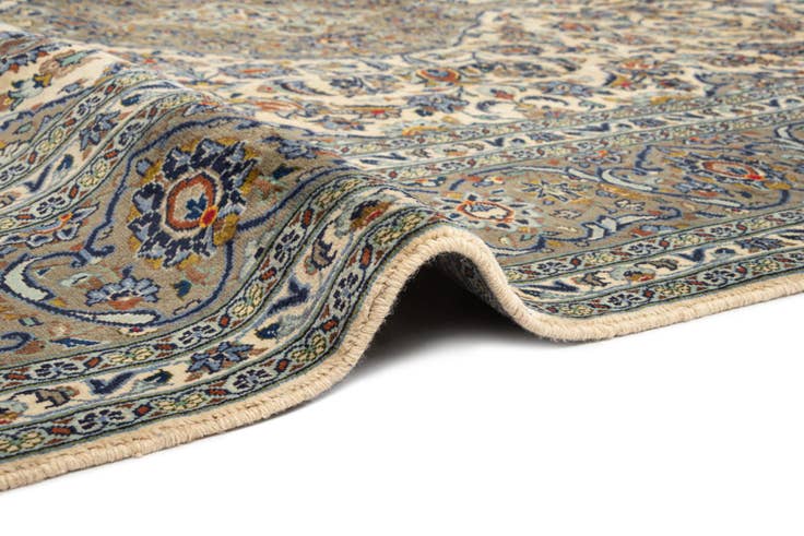 Detail image of 8' 2 x 11' 3 Kashan Wool Rug