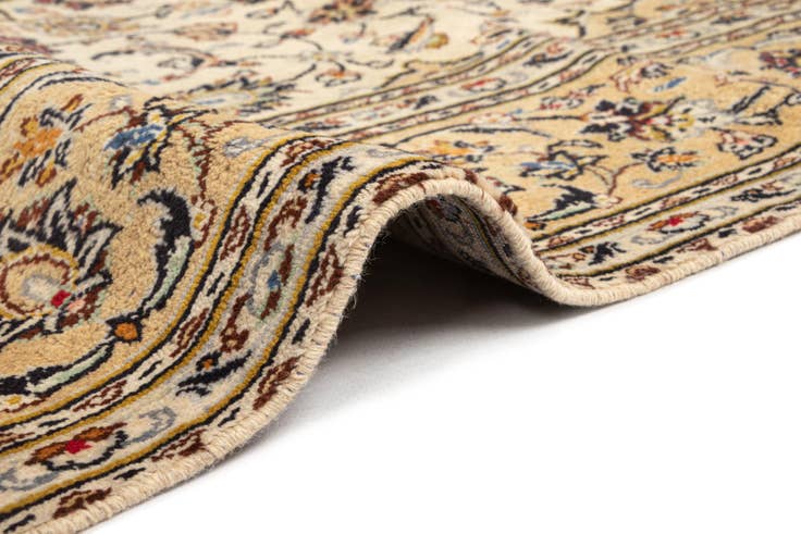 Detail image of 6' 4 x 9' 11 Kashan Wool Rug