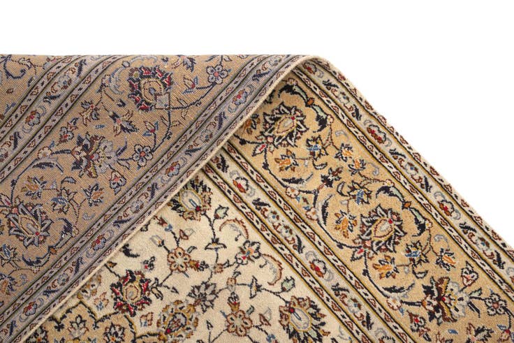 Detail image of 6' 4 x 9' 11 Kashan Wool Rug