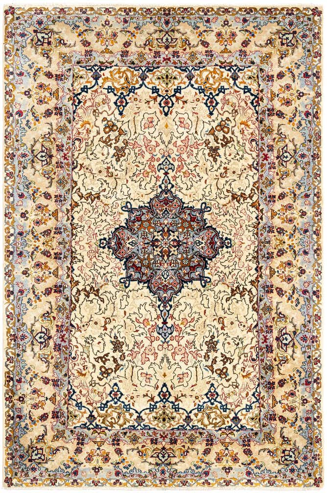 4' 5 x 6' 9 Kashan Rug
