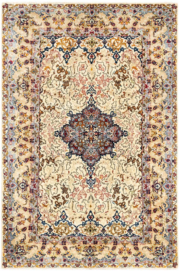 Detail image of 4' 5 x 6' 9 Kashan Rug